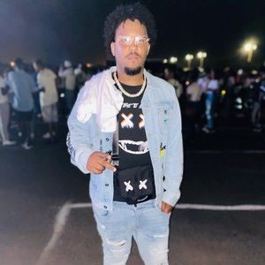 Meet your Posher, Nuno